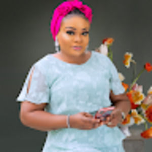 Meet your Posher, Temitope